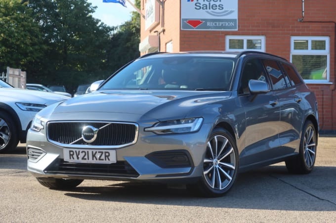 2025 Volvo V60