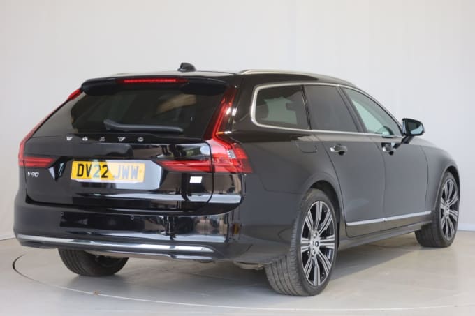 2025 Volvo V90