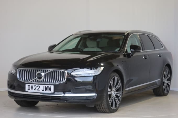 2025 Volvo V90