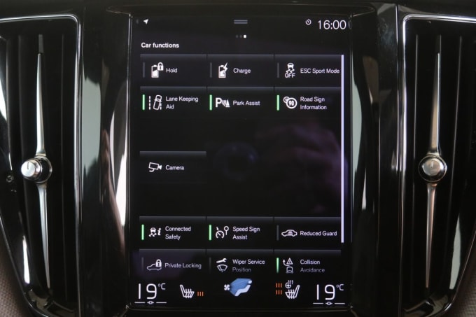 2025 Volvo Xc60
