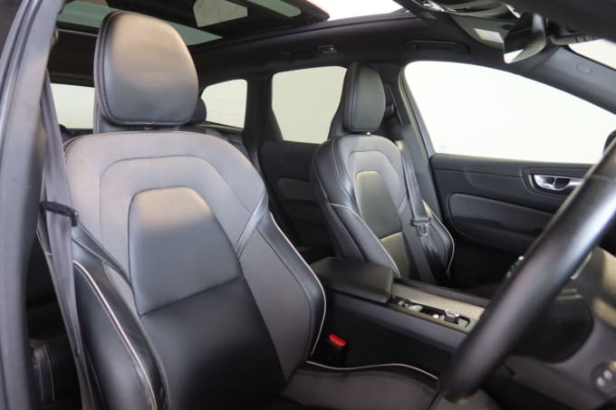 2025 Volvo Xc60