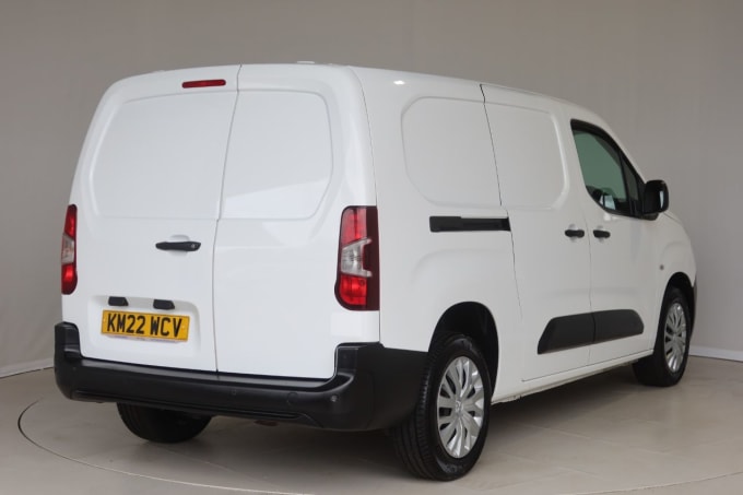 2025 Peugeot Partner