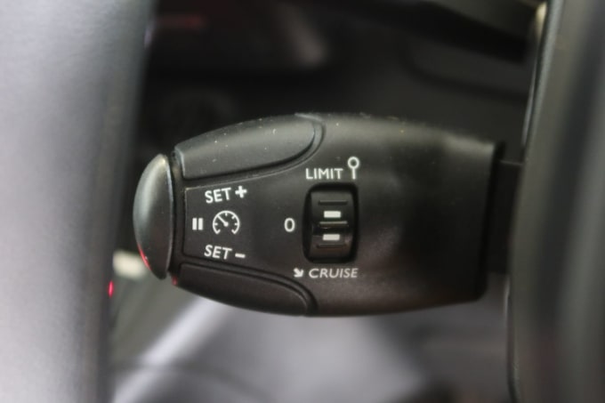 2025 Peugeot Partner