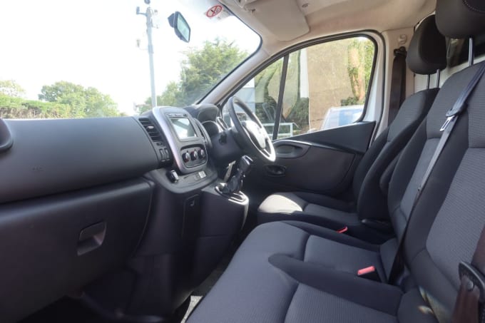 2025 Renault Trafic
