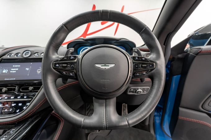 2020 Aston Martin Dbx
