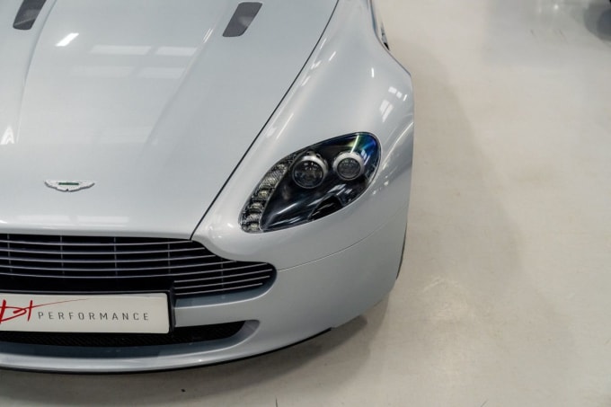 2024 Aston Martin Vantage