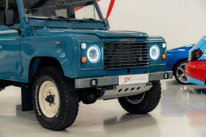 2024 Land Rover 110