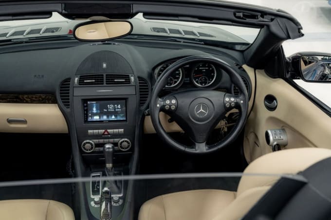 2025 Mercedes-benz Slk