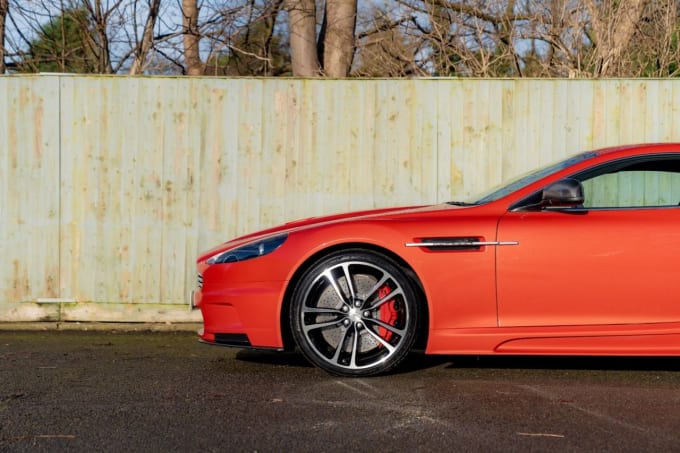 2025 Aston Martin Dbs