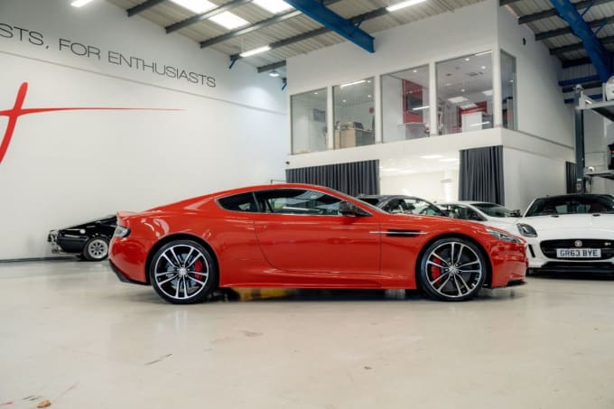 2025 Aston Martin Dbs