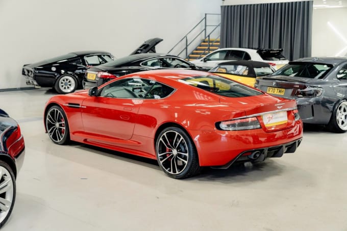 2025 Aston Martin Dbs