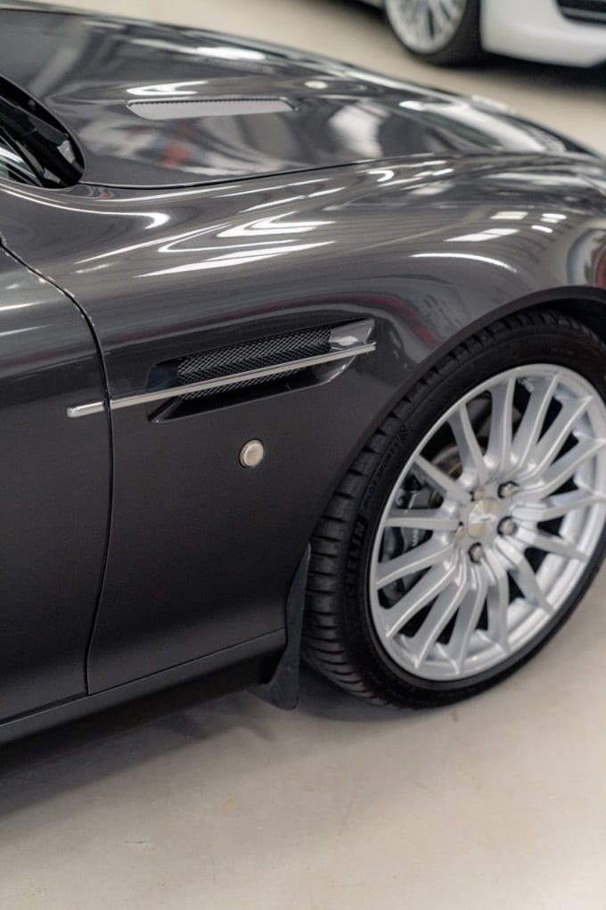 2025 Aston Martin Db9