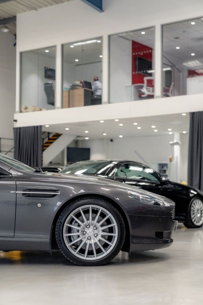 2025 Aston Martin Db9