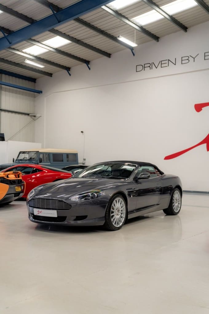 2025 Aston Martin Db9