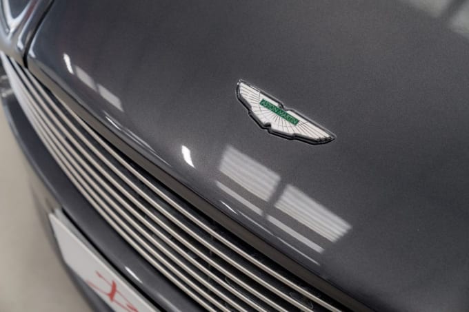 2025 Aston Martin Db9
