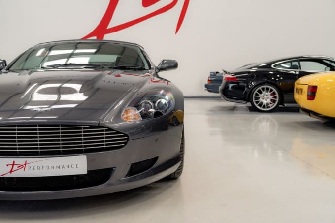 2025 Aston Martin Db9