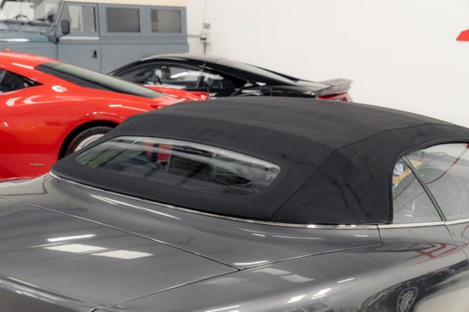 2025 Aston Martin Db9