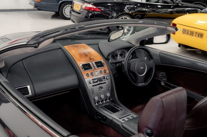 2025 Aston Martin Db9
