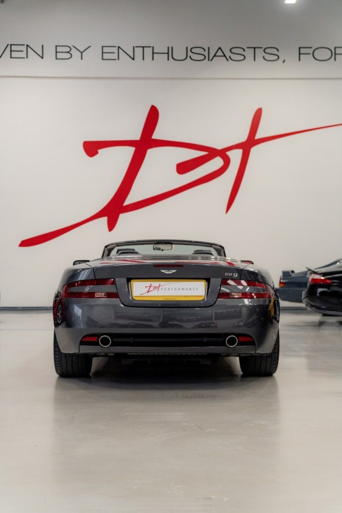 2025 Aston Martin Db9