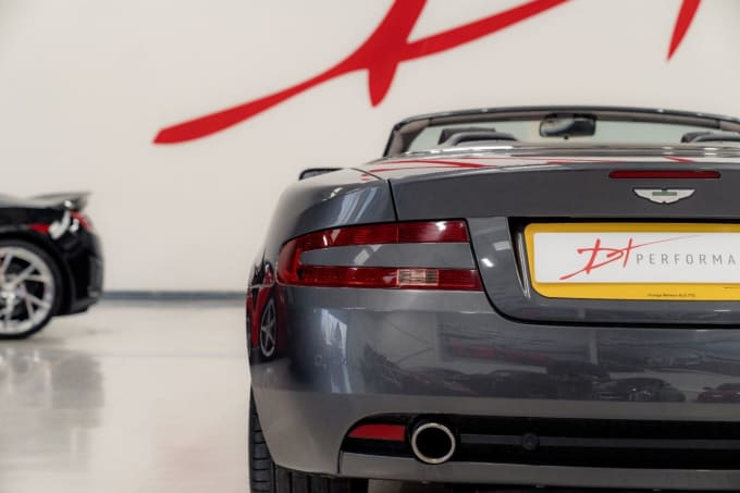 2025 Aston Martin Db9