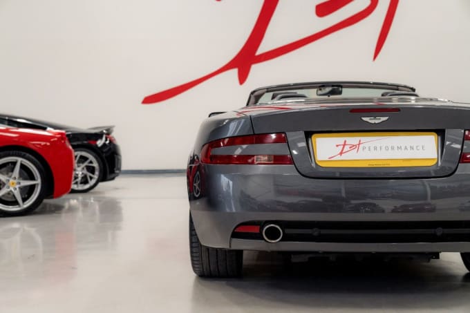 2025 Aston Martin Db9