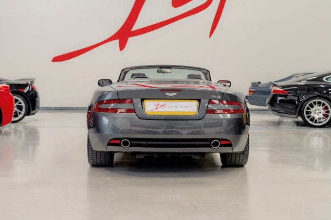 2025 Aston Martin Db9