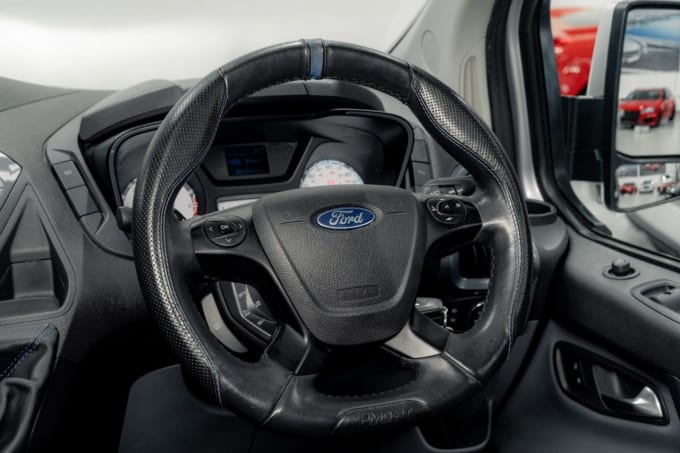 2025 Ford Transit Custom