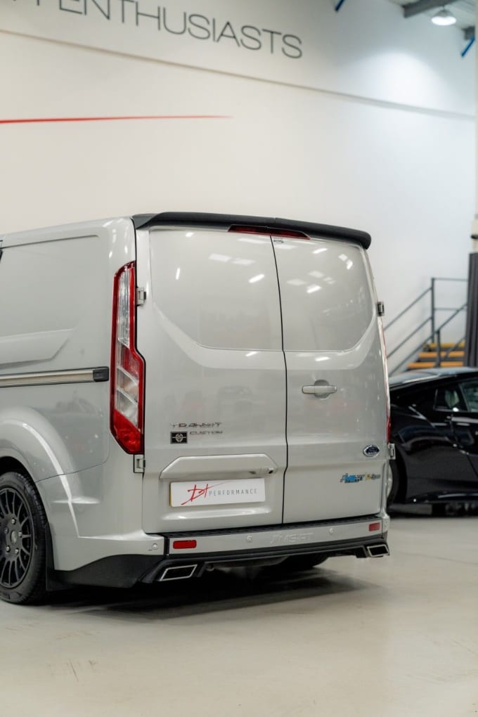 2025 Ford Transit Custom