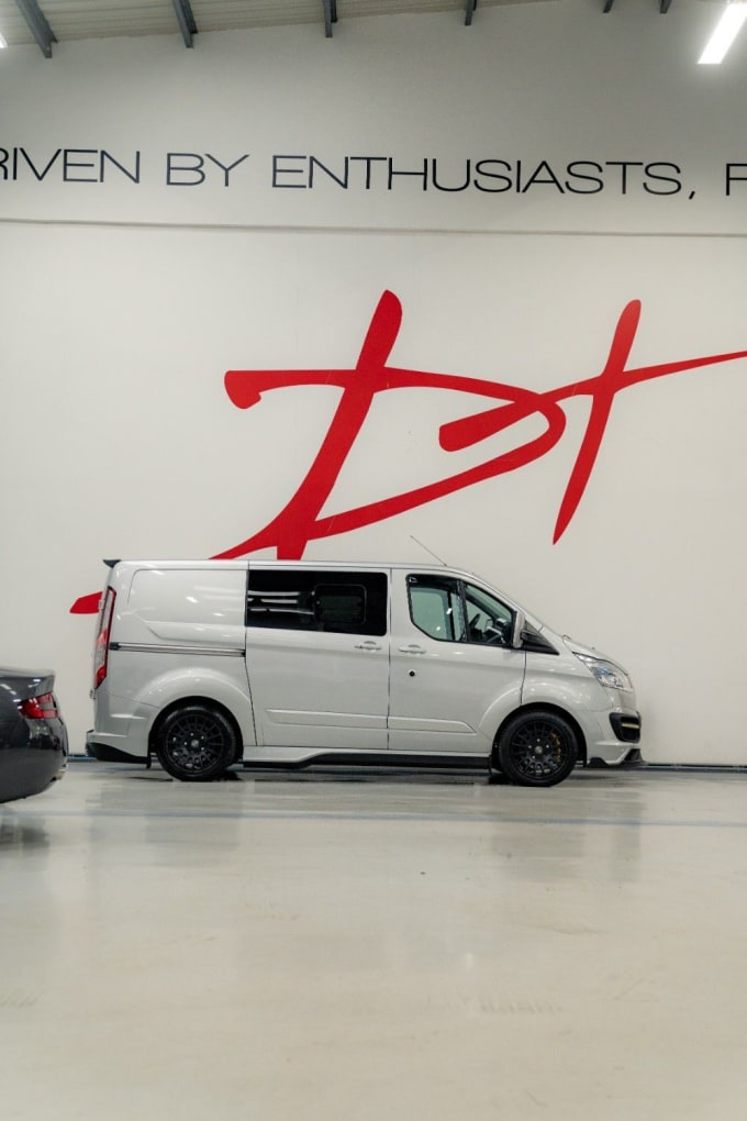 2025 Ford Transit Custom