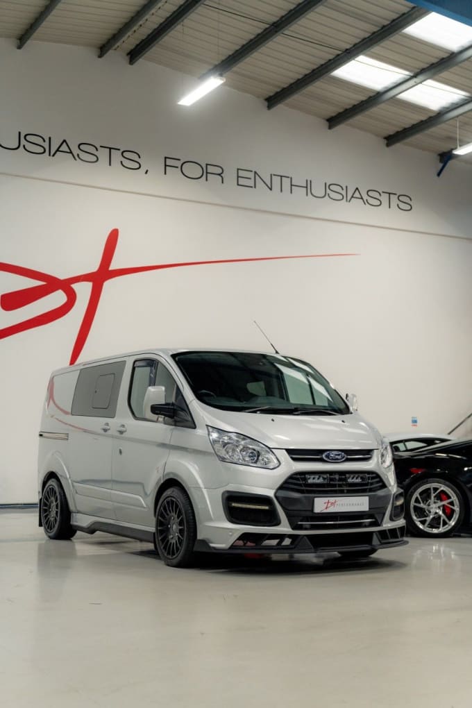 2025 Ford Transit Custom
