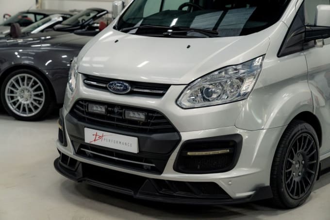 2025 Ford Transit Custom