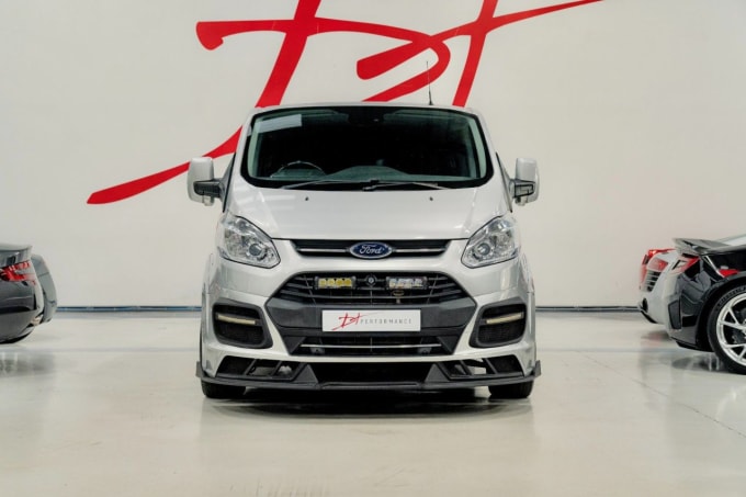 2025 Ford Transit Custom