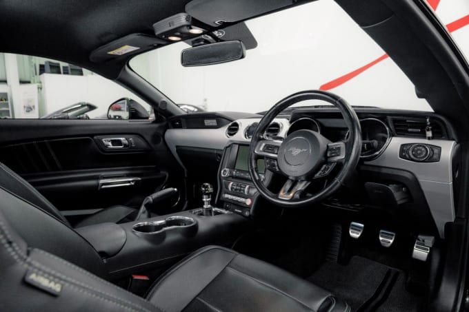 2025 Ford Mustang