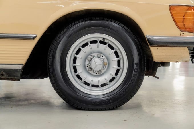 2025 Mercedes-benz 380