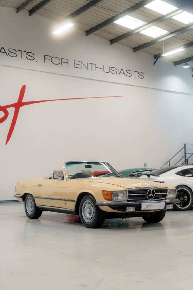 2025 Mercedes-benz 380