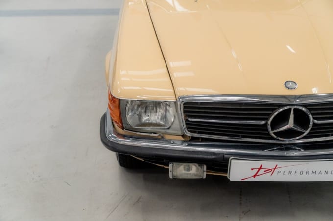 2025 Mercedes-benz 380