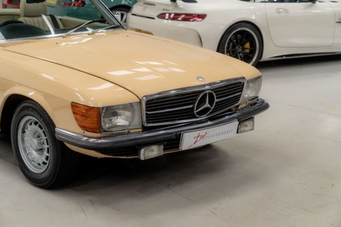 2025 Mercedes-benz 380