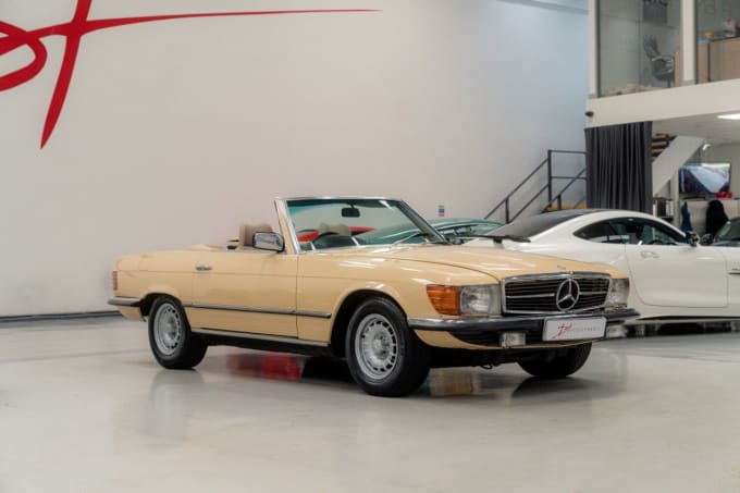 2025 Mercedes-benz 380