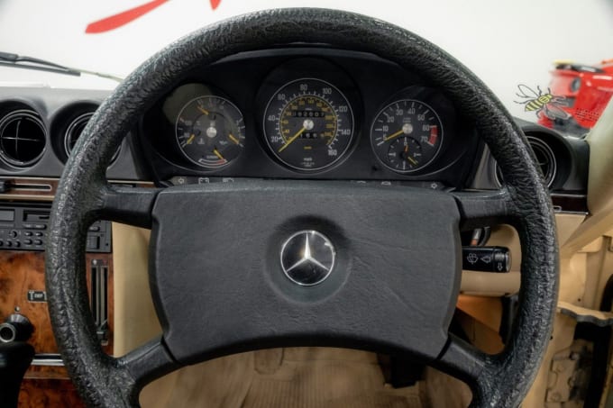 2025 Mercedes-benz 380