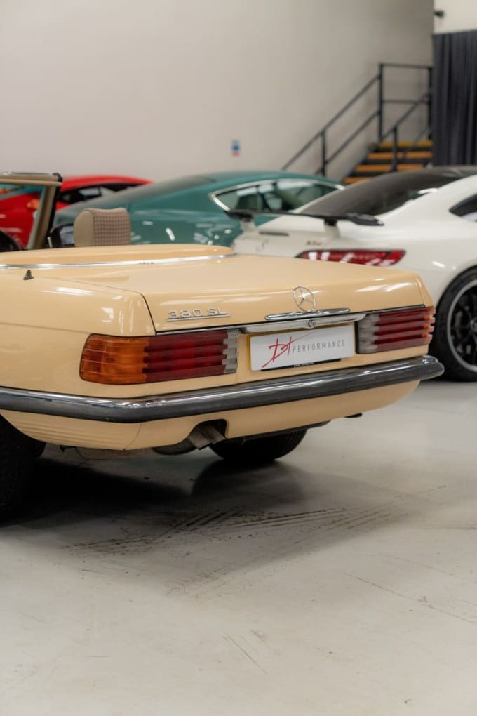 2025 Mercedes-benz 380