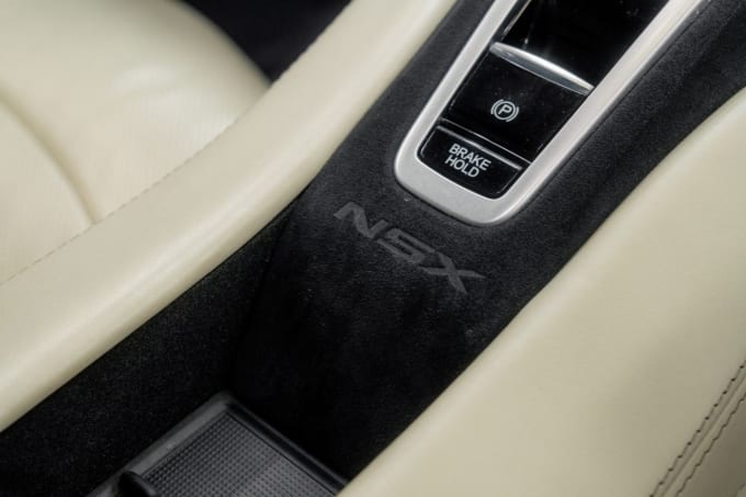 2016 Honda Nsx