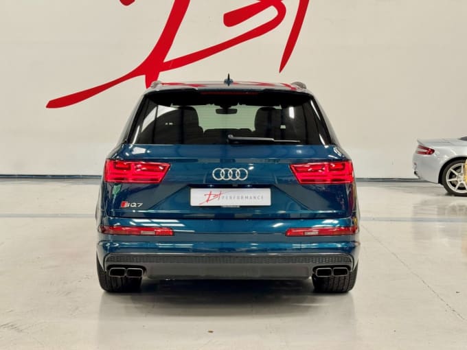 2025 Audi Sq7