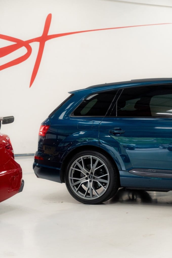 2025 Audi Sq7