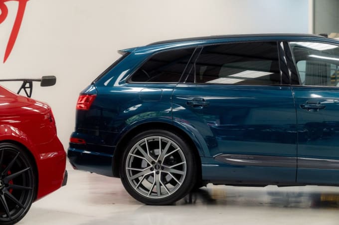 2025 Audi Sq7