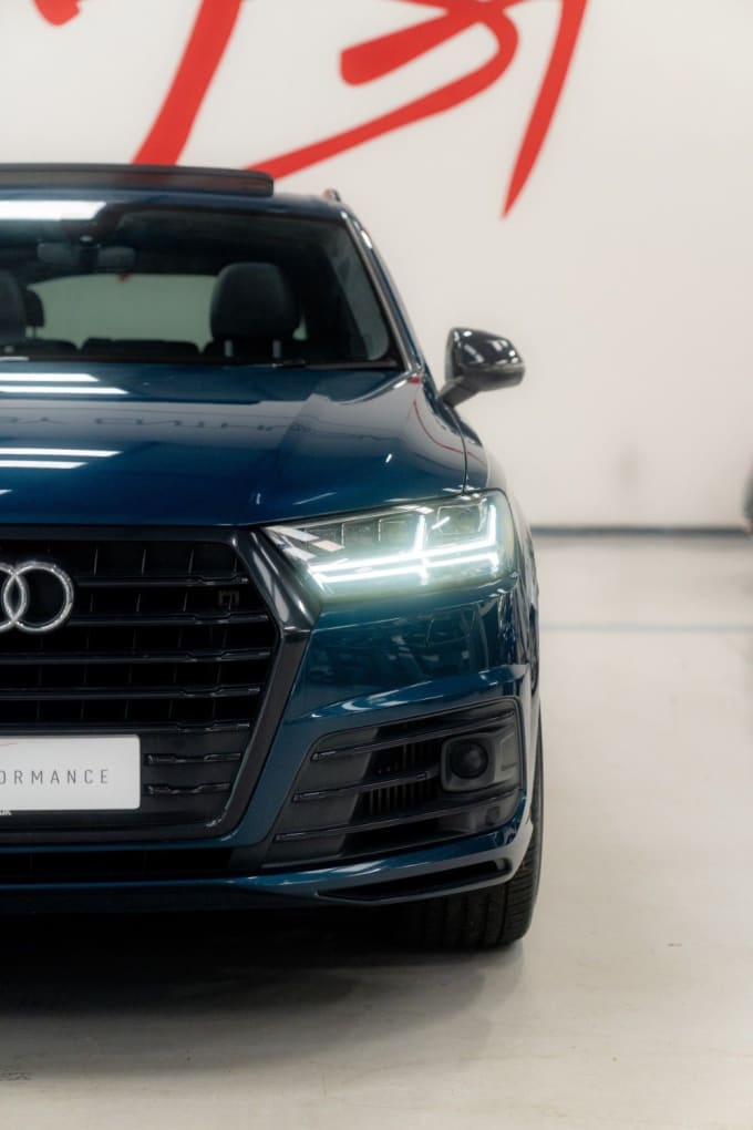 2025 Audi Sq7