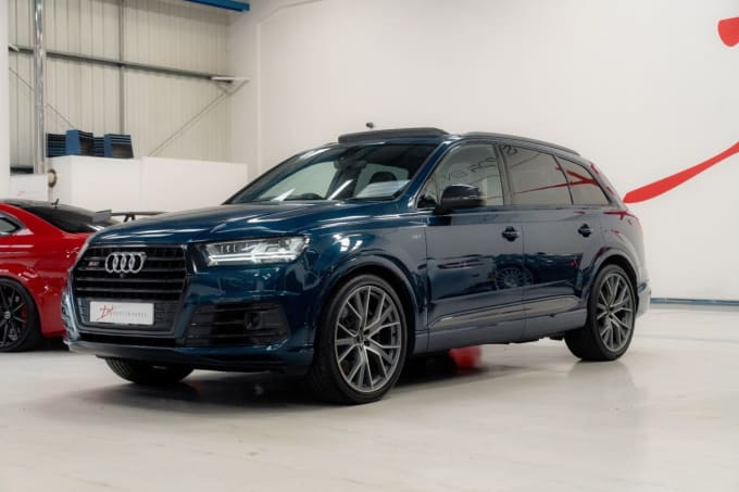 2025 Audi Sq7