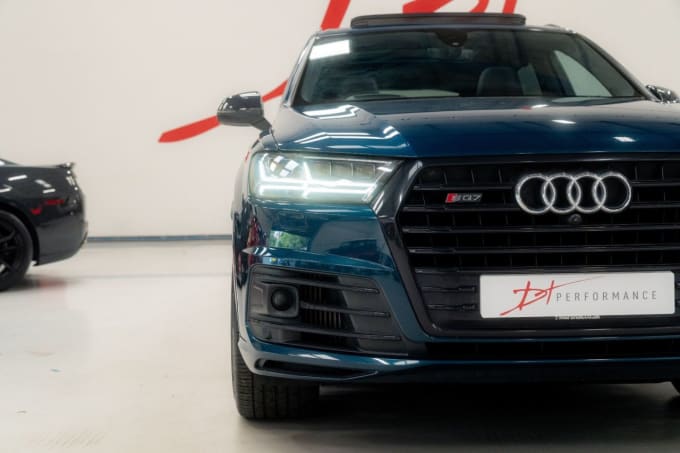 2025 Audi Sq7