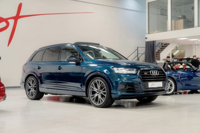 2025 Audi Sq7