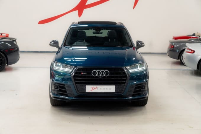 2025 Audi Sq7