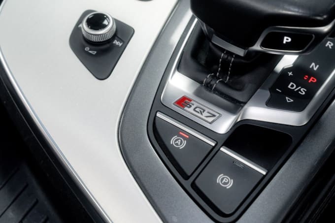 2025 Audi Sq7